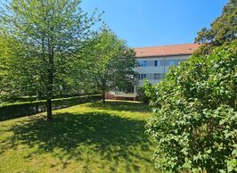 Seidnitz...ruhig und grün: frisch renovierte 2-Zi.-Whg. mit Balkon