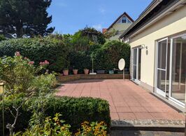 Erholung am Stadtrand: DHH mit Garten in Kleinnaundorf