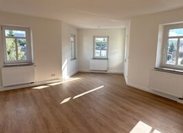Familienwohnung mit Gäste-Bad // kurzfristig bezugsfrei